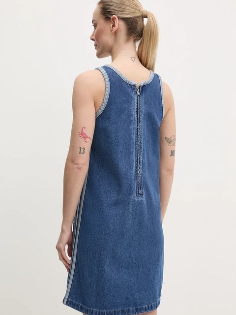 adidas Originals sukienka jeansowa DENIM 3S DRESS