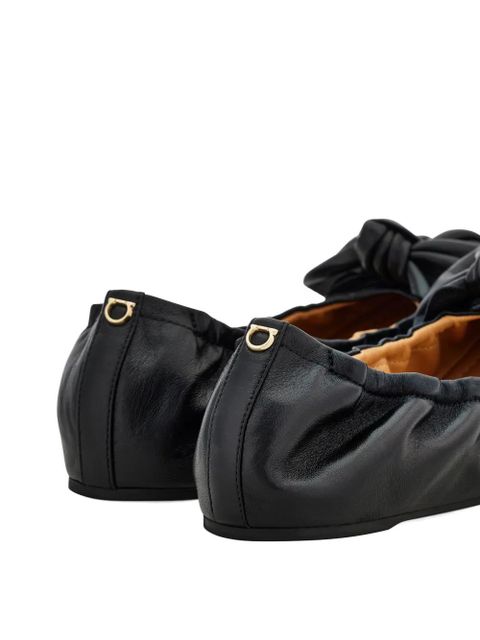 Ferragamo bow embellished ballet flat - Black