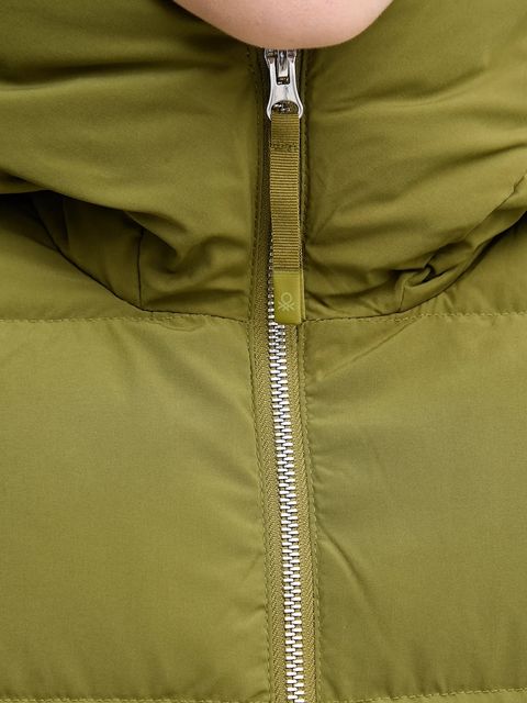 United Colors of Benetton kurtka puchowa kolor zielony zimowa oversize 22T6DN086