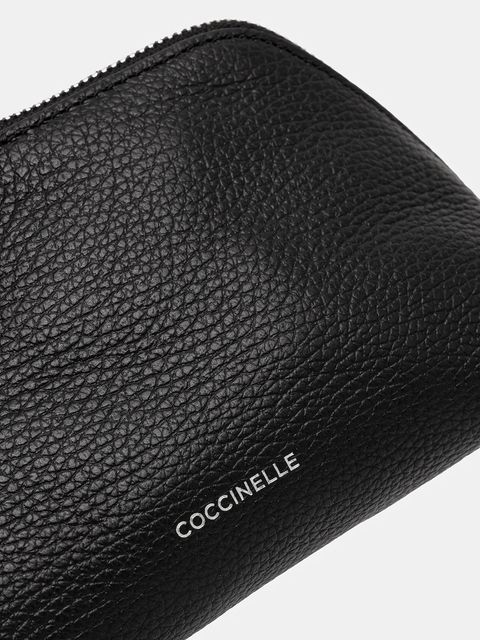 Coccinelle kosmetyczka skórzana kolor czarny E5.TMF.25.01.01
