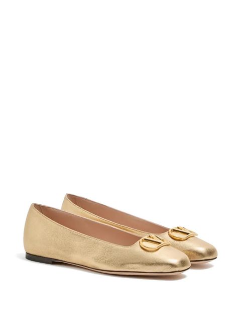 Valentino Garavani Vlogo signature ballerinas in laminated nappa leather - Gold - zdjęcie produktu nr 2