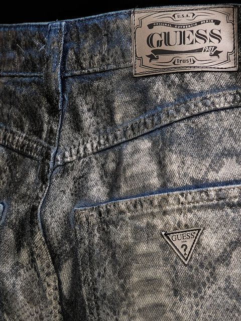 Guess jeansy damskie kolor szary W5BA82 D5QK2