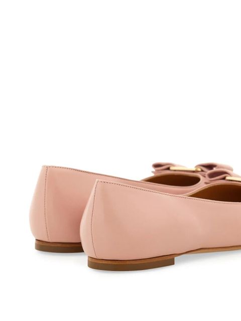Ferragamo Varina leather ballerina shoes - Pink