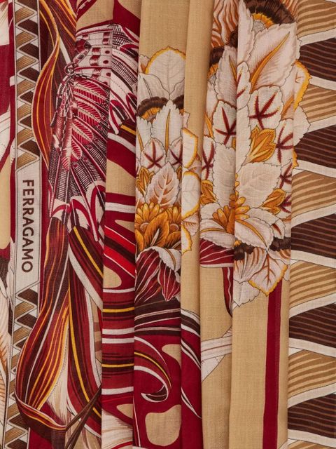 Ferragamo diamond-shaped floral-print scarf - Neutrals