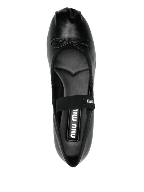 Miu Miu logo-intarsia ballet flats - Black