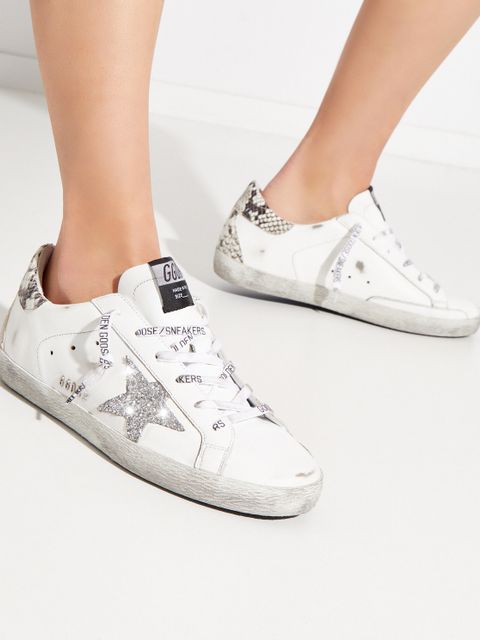 GOLDEN GOOSE - Skórzane sneakersy Superstar z brokatową gwiazdą - zdjęcie produktu nr 1