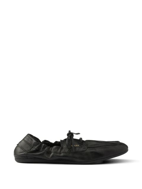 Prada shuffle antiqued-leather boat shoes - Black - zdjęcie produktu nr 1