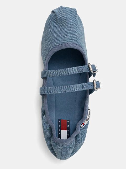 Tommy Jeans baleriny BALLERINA DENIM kolor niebieski EN0EN02782