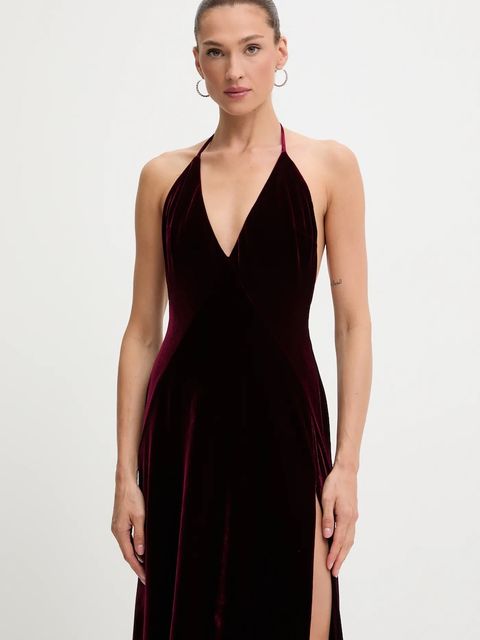 Bardot sukienka welurowa kolor bordowy maxi rozkloszowana 59315DB2