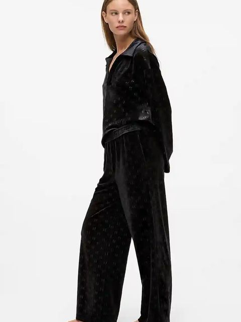 Karl Lagerfeld spodnie dresowe bawełniane damskie kolor czarny gładkie A4W44008 - zdjęcie produktu nr 2