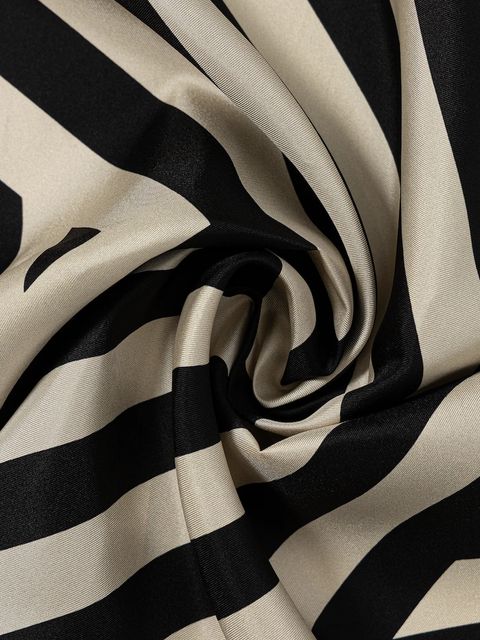 Filippa K apaszka jedwabna damska kolor czarny wzorzysta 31821