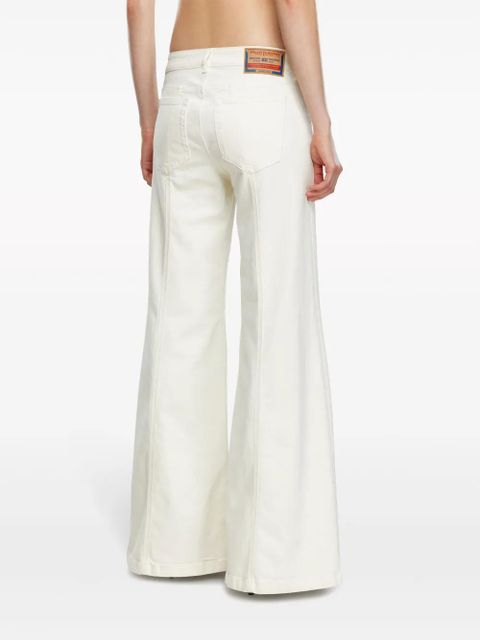 Diesel D-Akii mid-rise flared jeans - White
