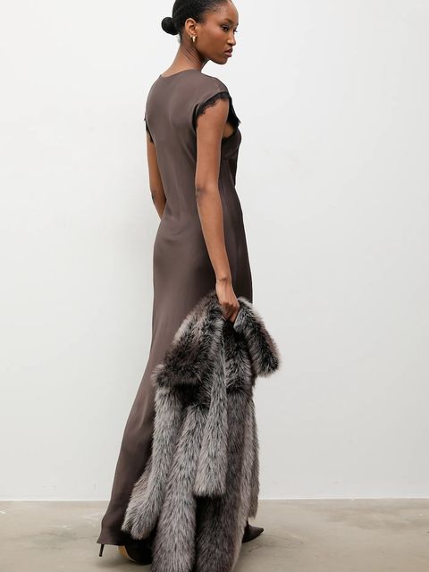 Answear.LAB sukienka kolor brązowy maxi rozkloszowana - zdjęcie produktu nr 1