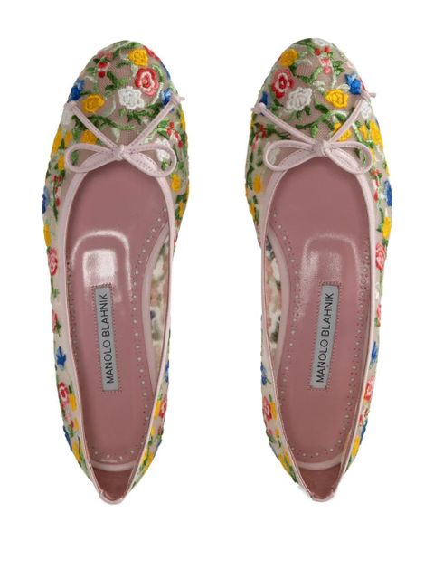 Manolo Blahnik embroidered floral ballerina shoes - Pink