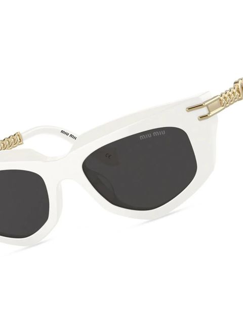 Miu Miu Eyewear chain-embellished cat-eye sunglasses - White