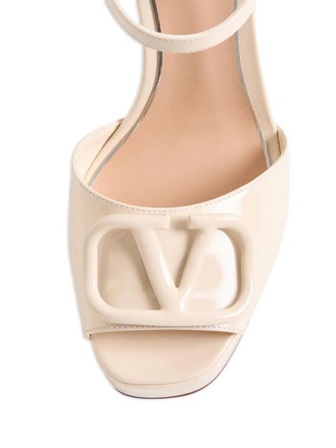 Valentino Garavani vlogo platform sandals - Neutrals