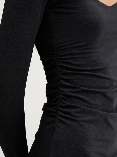 Abercrombie & Fitch sukienka kolor czarny mini dopasowana KI159-6288-900