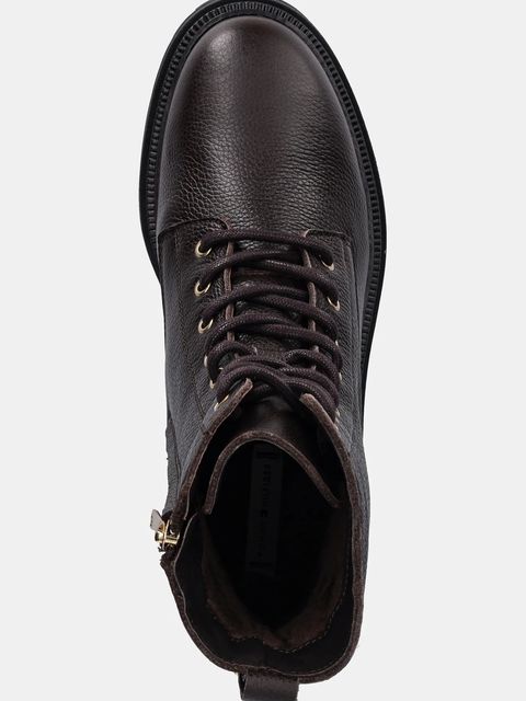 Tommy Hilfiger workery skórzane TH PLAQUE PEBBLE LACE BOOT damskie kolor brązowy na platformie lekko ocieplone FW0FW08767