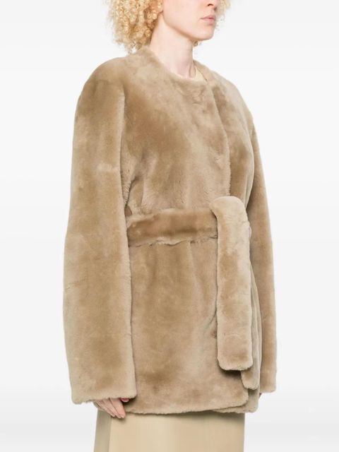 TOTEME belted shearling jacket - Neutrals - zdjęcie produktu nr 2