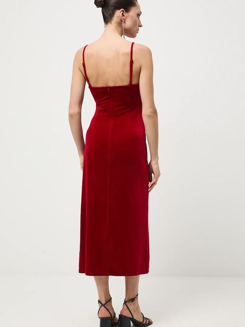 Medicine sukienka kolor czerwony midi dopasowana - zdjęcie produktu nr 2