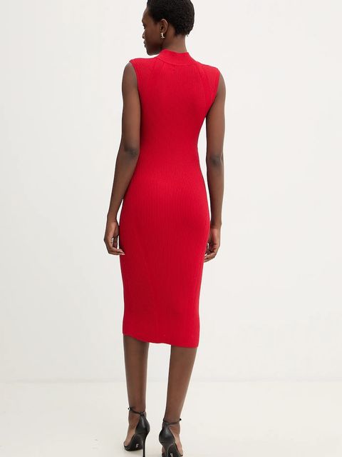 Retrofete sukienka Nunzia kolor czerwony midi dopasowana R-FW25-12085-17