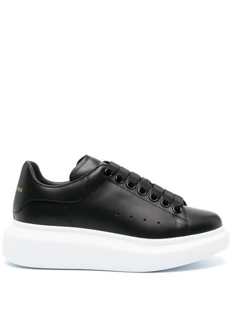 Alexander McQueen Oversized low-top sneakers - Black - zdjęcie produktu nr 1