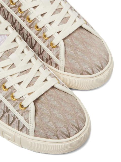 Versace Greca-pattern sneakers - Neutrals
