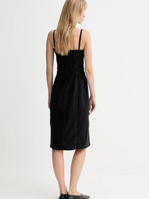 Levi's sukienka jeansowa kolor czarny midi dopasowana 0002S