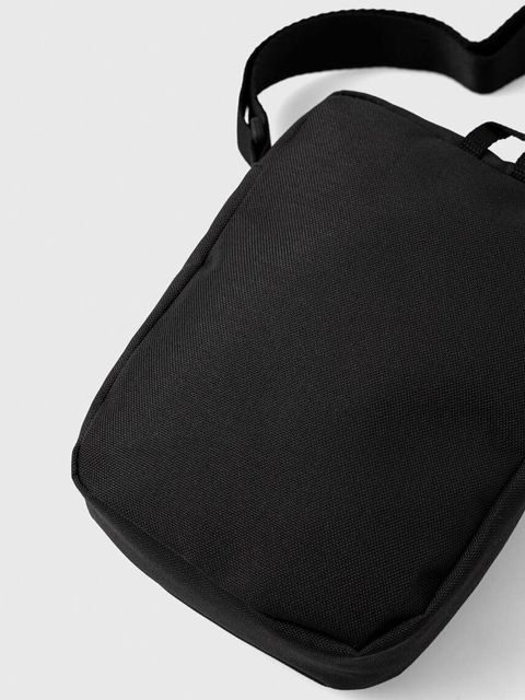 adidas saszetka Essentials kolor czarny HT4738