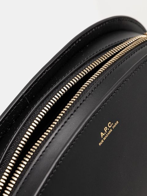 A.P.C. torebka skórzana sac demi-lune shoulder kolor czarny PXCAX.F61997