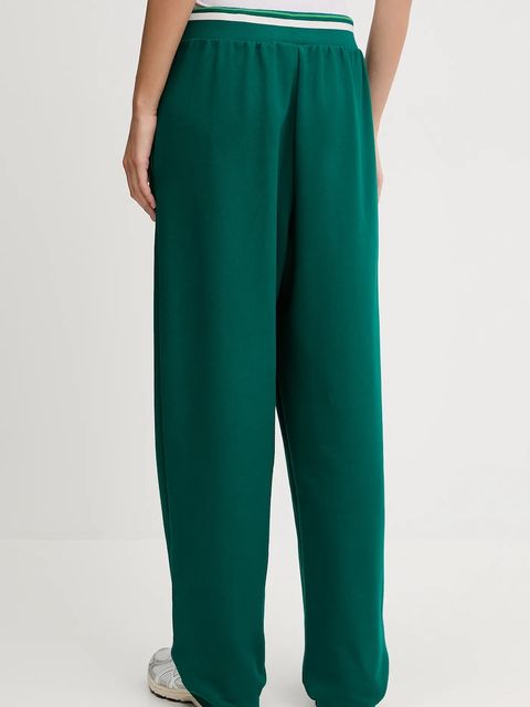 Calvin Klein Performance spodnie dresowe damskie kolor zielony gładkie LVGWF5P627 - zdjęcie produktu nr 2