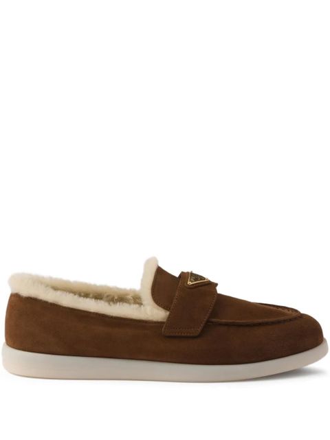 Prada triangle-logo shearling loafers - Brown - zdjęcie produktu nr 1