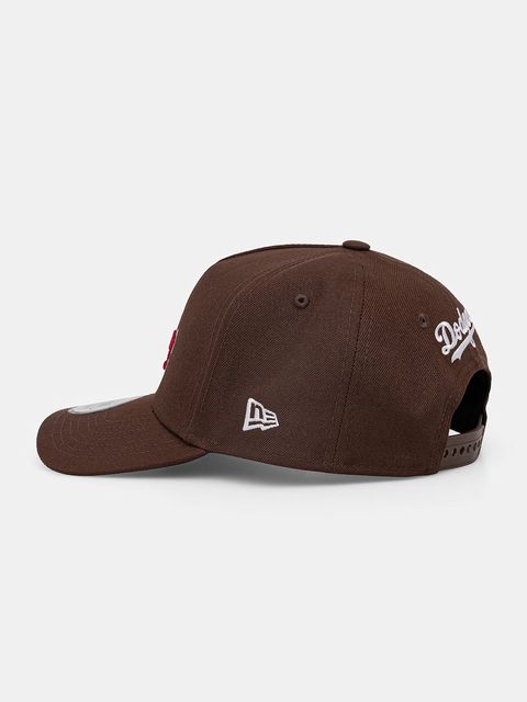 New Era czapka z daszkiem OUTLINE SCRIPT E-FRAME