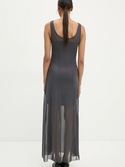 Gestuz sukienka kolor szary maxi dopasowana 10909463