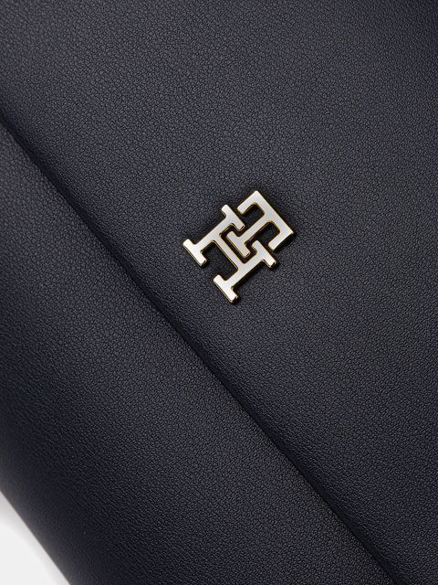 Tommy Hilfiger torebka kolor granatowy AW0AW17695