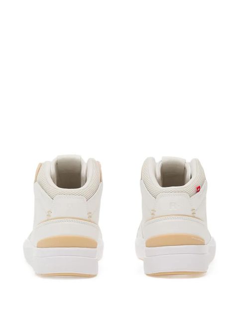 On Running The Roger Clubhouse sneakers - White