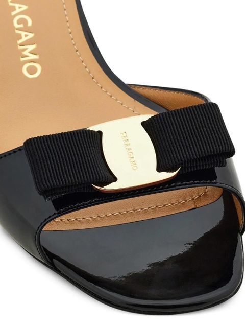 Ferragamo Vara bow-detail sandals - Black