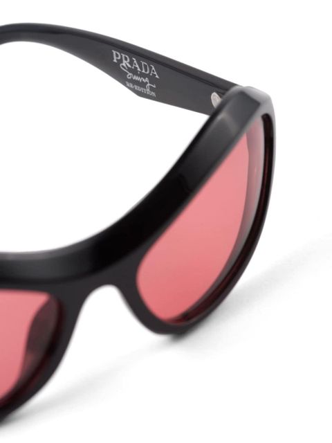 Prada Eyewear Swing cat-eye frame sunglasses - Black