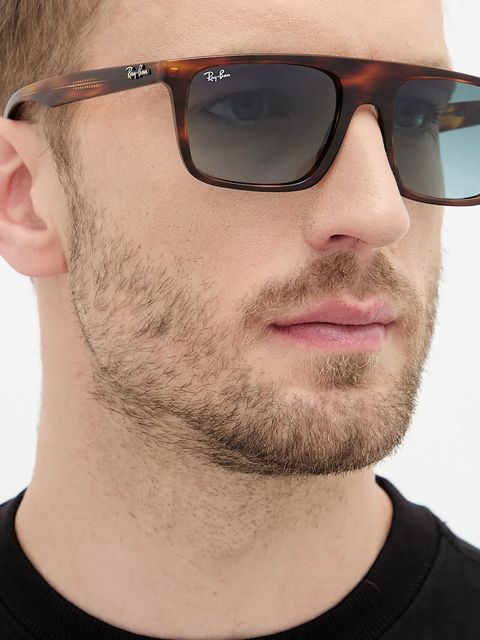 Ray-Ban okulary przeciwsłoneczne kolor brązowy 0RB2222