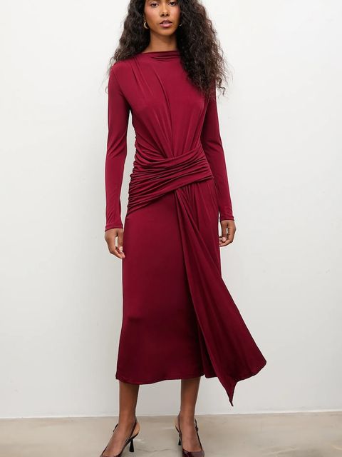 Answear.LAB sukienka kolor bordowy maxi dopasowana - zdjęcie produktu nr 1