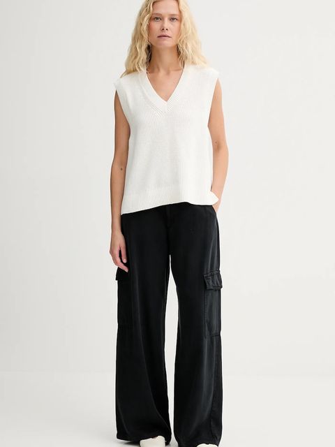 Levi's spodnie BAGGY DAD CARGO damskie kolor czarny szerokie high waist 003IN