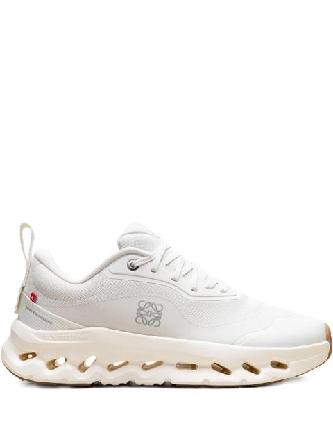 On Running x Loewe Cloudtilt 2 "All White" sneakers - zdjęcie produktu nr 1