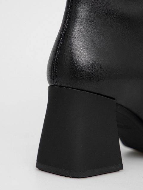 Vagabond Shoemakers Kozaki skórzane damskie kolor czarny na słupku