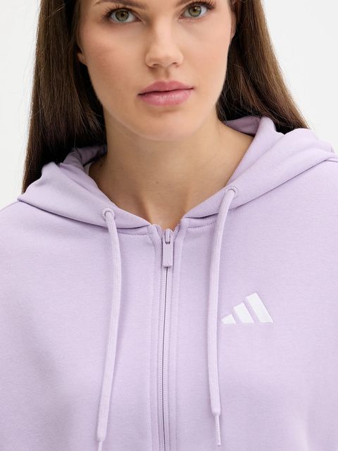 adidas bluza Essentials damska kolor fioletowy z kapturem z aplikacją JY3135