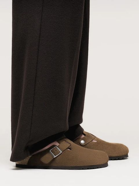 Birkenstock klapki zamszowe Boston kolor brązowy 1030814