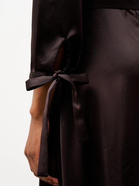 Answear.LAB sukienka kolor brązowy midi rozkloszowana