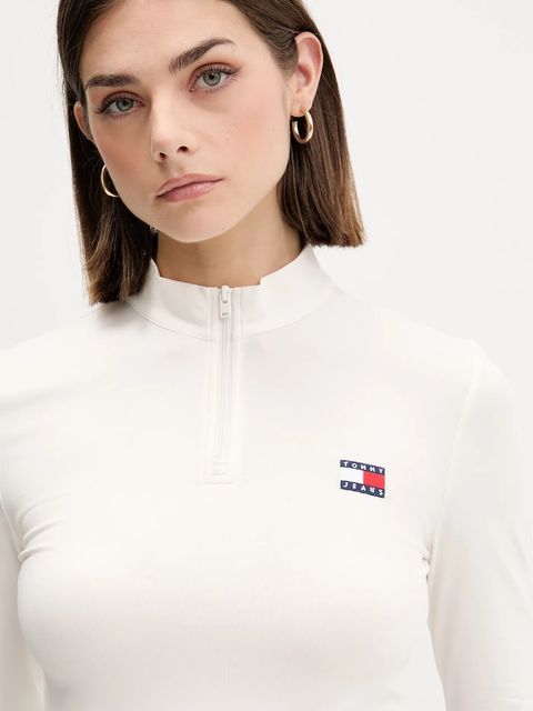 Tommy Jeans longsleeve kolor beżowy z półgolfem DW0DW21567