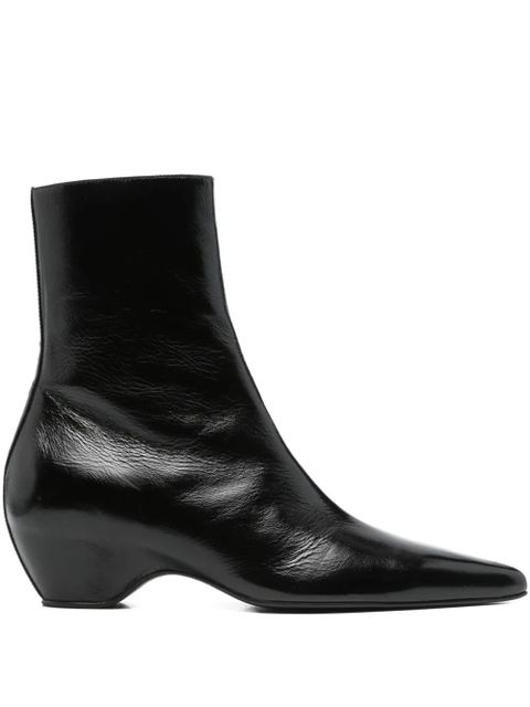 KHAITE Arizona pointed-toe calf leather ankle boots - Black - zdjęcie produktu nr 1