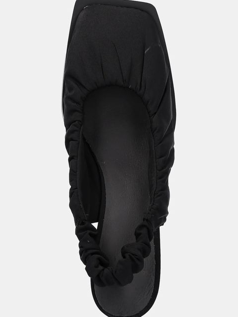 Camper czółenka Karole kolor czarny na słupku z odkrytą piętą K201844-001