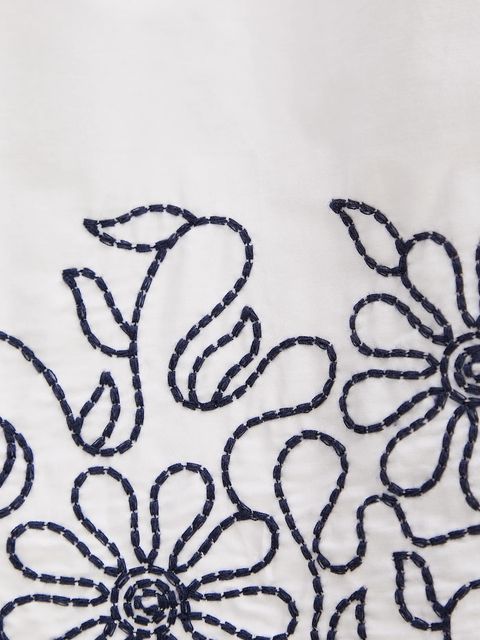 United Colors of Benetton sukienka bawełniana kolor biały midi rozkloszowana 4KUSDV0B7